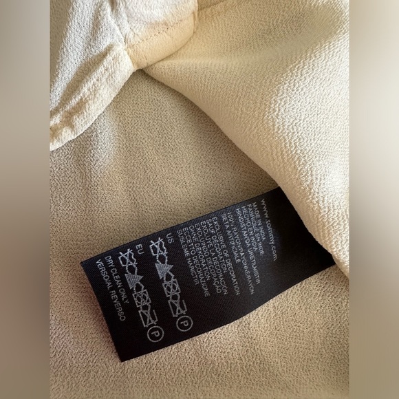 Tommy Hilfiger Small Front Tie Button Blouse - Picture 9 of 10